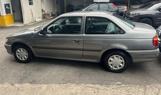 VOLKSWAGEN LOGUS 1.8 GLI 8V GASOLINA 2P MANUAL